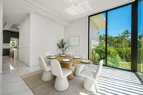 4430 Nautilus Drive Miami Beach FL 33140
