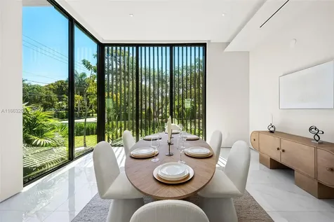 4430 Nautilus Drive Miami Beach FL 33140