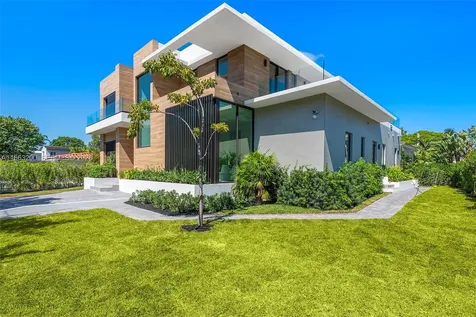 4430 Nautilus Drive Miami Beach FL 33140