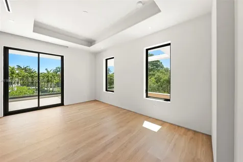 4430 Nautilus Drive Miami Beach FL 33140