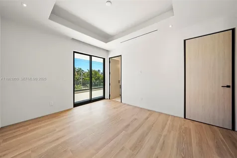4430 Nautilus Drive Miami Beach FL 33140