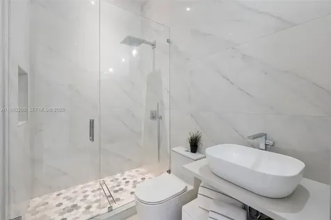4430 Nautilus Drive Miami Beach FL 33140