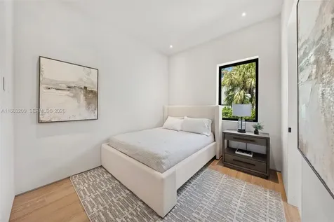 4430 Nautilus Drive Miami Beach FL 33140