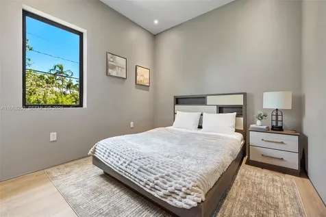 4430 Nautilus Drive Miami Beach FL 33140