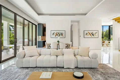 4430 Nautilus Drive Miami Beach FL 33140