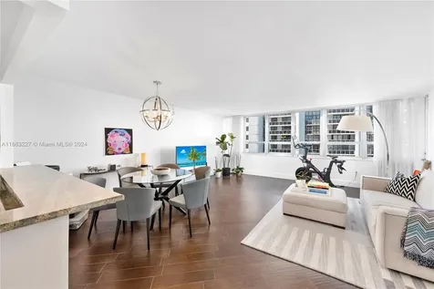 11 Island Avenue Miami Beach FL 33139