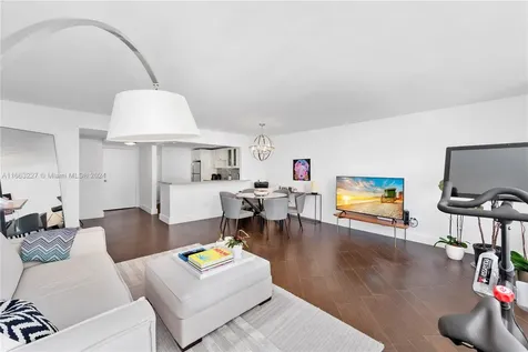 11 Island Avenue Miami Beach FL 33139