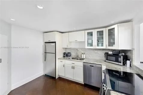 11 Island Avenue Miami Beach FL 33139