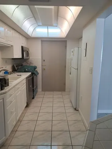 18061 Biscayne Boulevard Aventura FL 33160