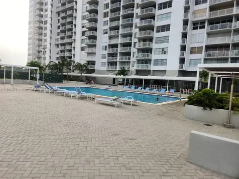 18061 Biscayne Boulevard Aventura FL 33160