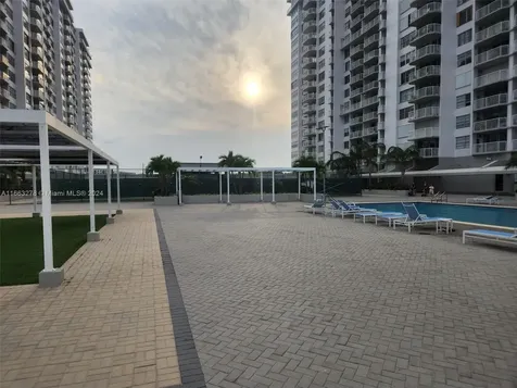 18061 Biscayne Boulevard Aventura FL 33160