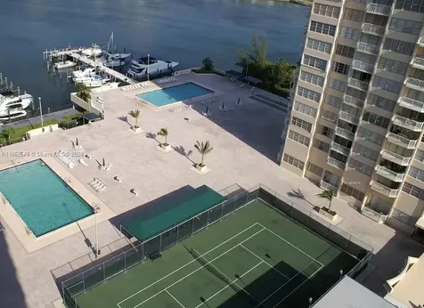 18061 Biscayne Boulevard Aventura FL 33160