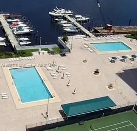 18061 Biscayne Boulevard Aventura FL 33160
