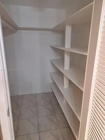 18061 Biscayne Boulevard Aventura FL 33160
