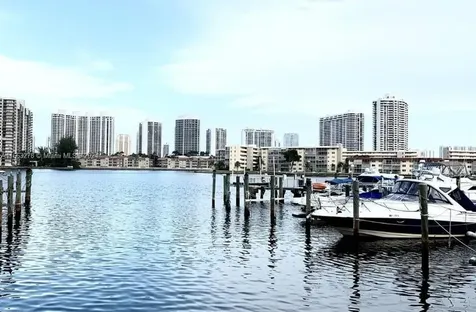 18061 Biscayne Boulevard Aventura FL 33160