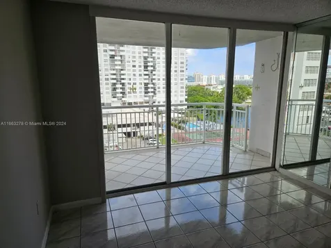 18061 Biscayne Boulevard Aventura FL 33160