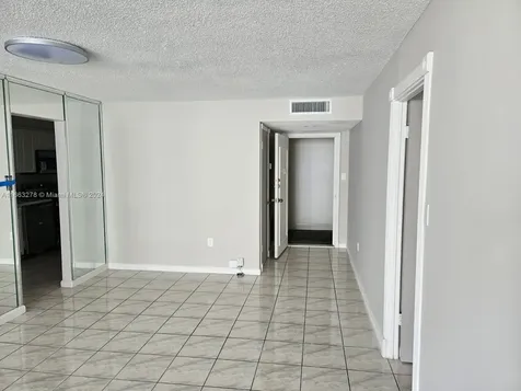 18061 Biscayne Boulevard Aventura FL 33160