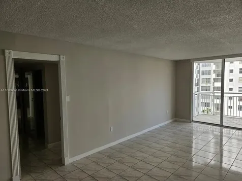 18061 Biscayne Boulevard Aventura FL 33160