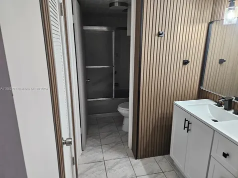 18061 Biscayne Boulevard Aventura FL 33160