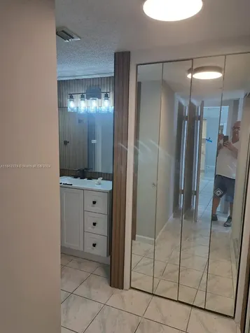 18061 Biscayne Boulevard Aventura FL 33160