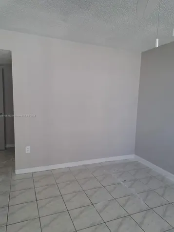 18061 Biscayne Boulevard Aventura FL 33160