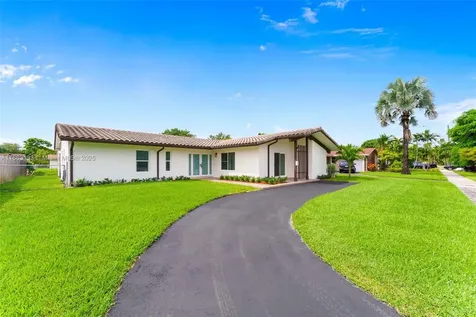 9720 SW 189th Street Cutler Bay FL 33157