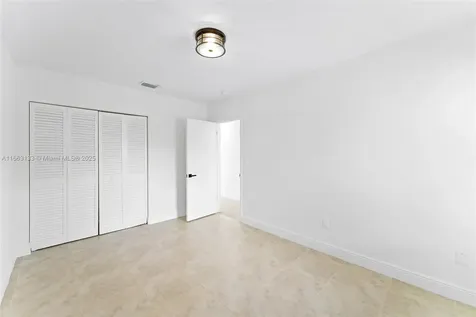 9720 SW 189th Street Cutler Bay FL 33157