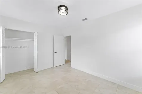 9720 SW 189th Street Cutler Bay FL 33157