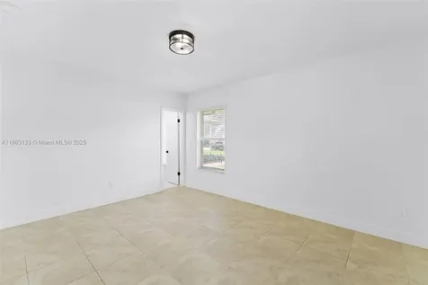 9720 SW 189th Street Cutler Bay FL 33157