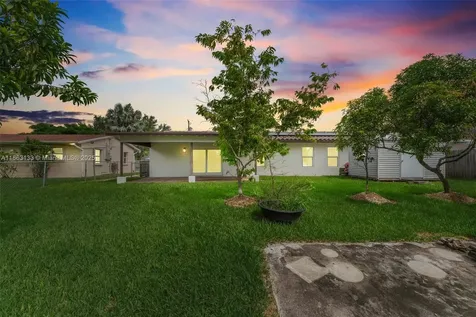9720 SW 189th Street Cutler Bay FL 33157