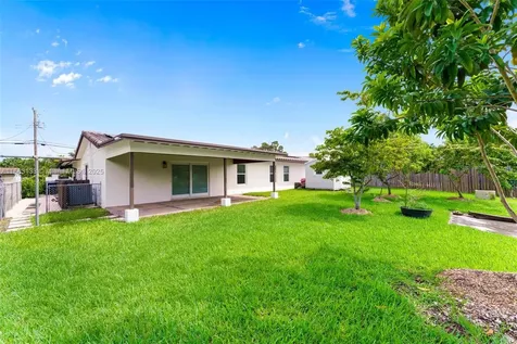 9720 SW 189th Street Cutler Bay FL 33157
