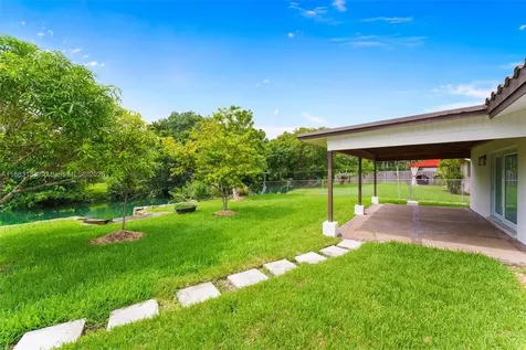 9720 SW 189th Street Cutler Bay FL 33157