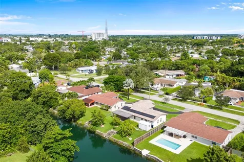 9720 SW 189th Street Cutler Bay FL 33157