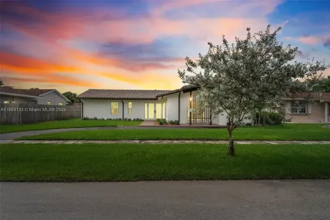 9720 SW 189th Street Cutler Bay FL 33157