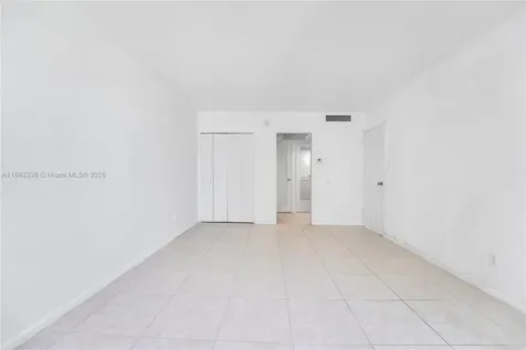 5151 Collins Avenue Miami Beach FL 33140