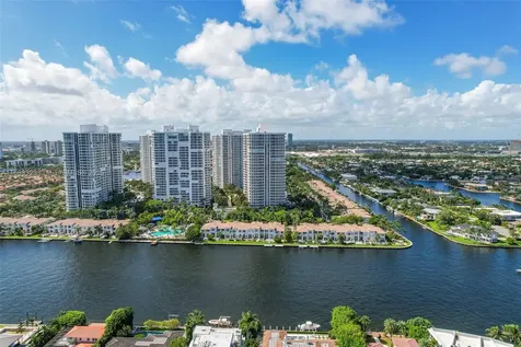 21200 Point Place Aventura FL 33180