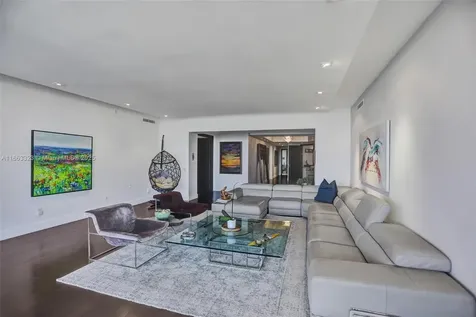 21200 Point Place Aventura FL 33180