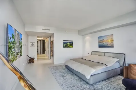 21200 Point Place Aventura FL 33180