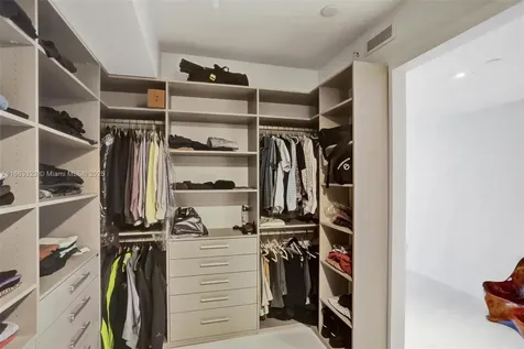 21200 Point Place Aventura FL 33180