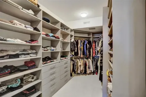 21200 Point Place Aventura FL 33180
