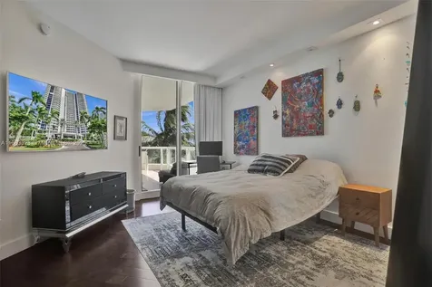 21200 Point Place Aventura FL 33180