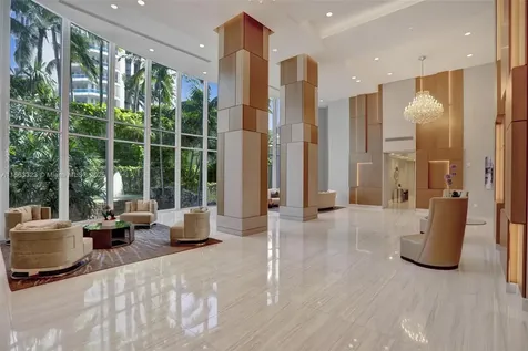21200 Point Place Aventura FL 33180