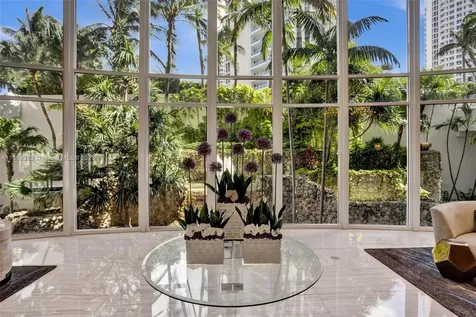 21200 Point Place Aventura FL 33180