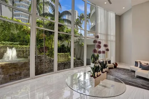 21200 Point Place Aventura FL 33180