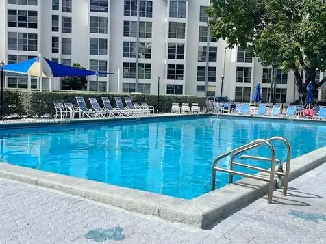 17570 Atlantic Boulevard Sunny Isles Beach FL 33160