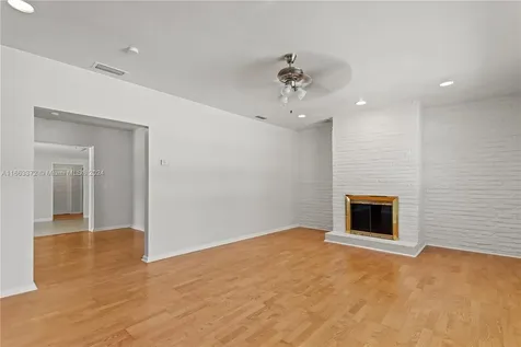 350 Colonial Road West Palm Beach FL 33405