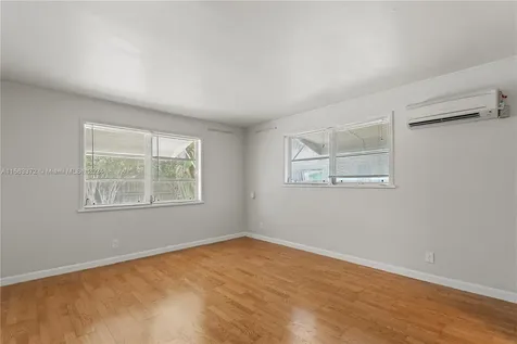 350 Colonial Road West Palm Beach FL 33405