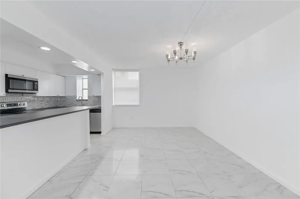20301 NE 30th Avenue Aventura FL 33180