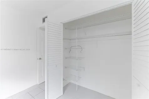 20301 NE 30th Avenue Aventura FL 33180