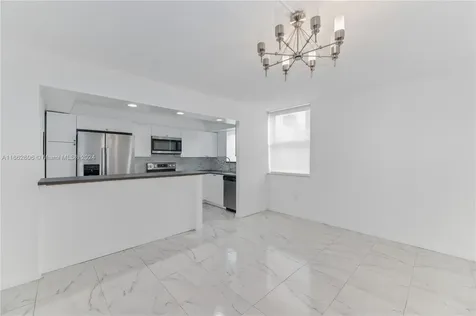 20301 NE 30th Avenue Aventura FL 33180